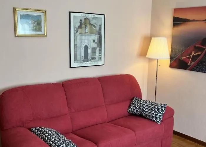 Annetta Mit Sicht Auf Und Berge By Interhome *